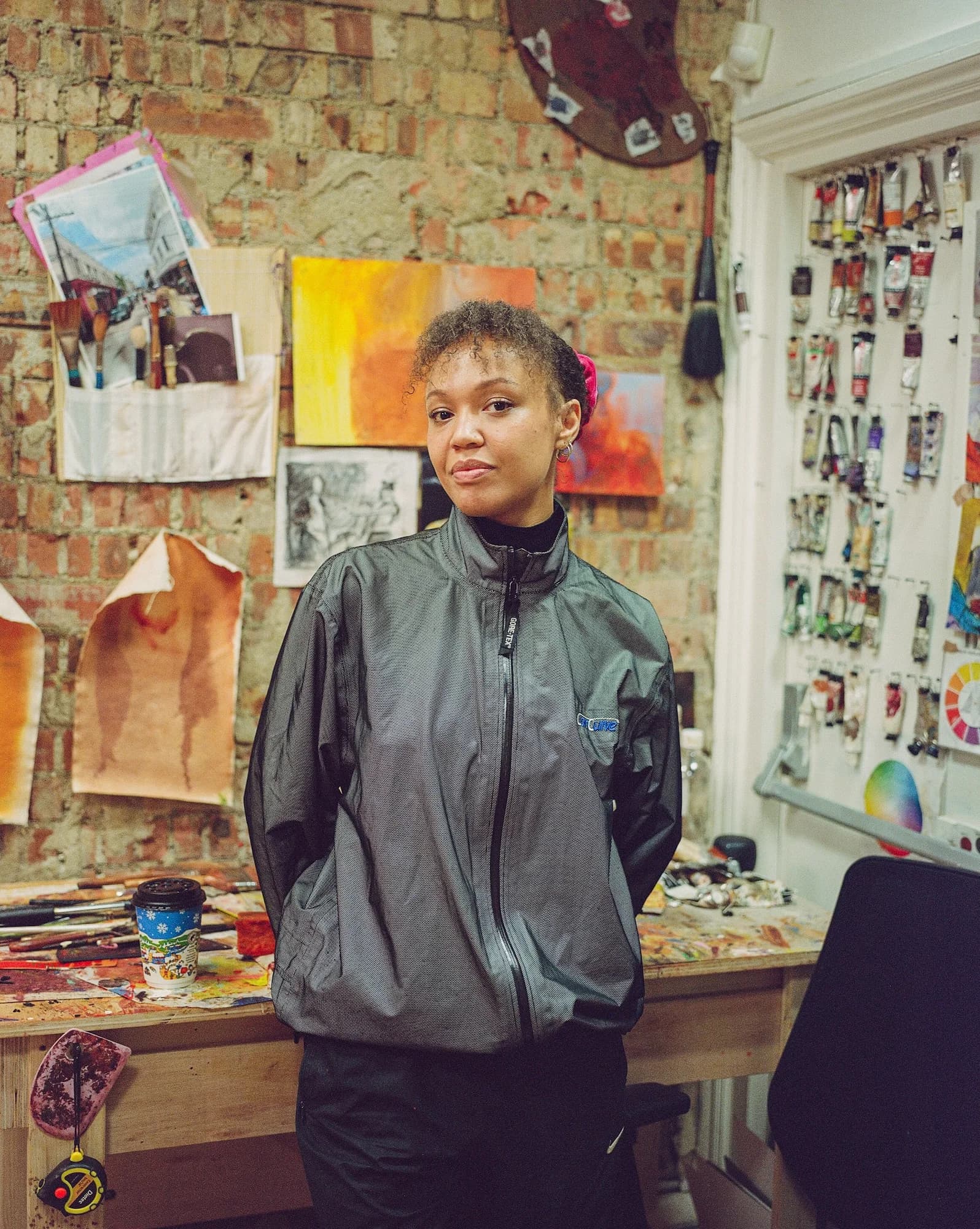 A portrait of Jesse Akele in her studio